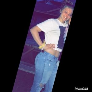 Meet your Posher, Madison